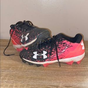 Girls Under Armour Softball cleats 2.5Y